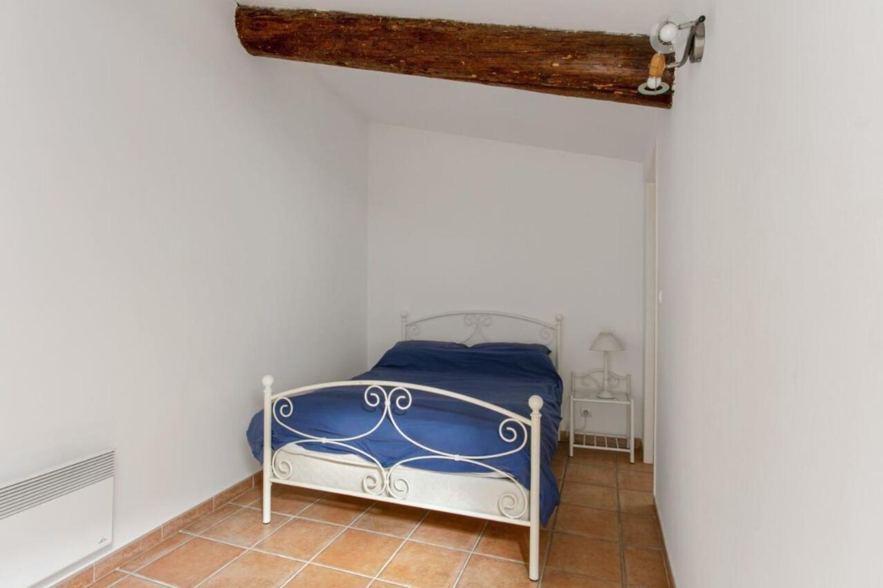 Вилла Charming And Quaint 2-Bed House In Marseillan Экстерьер фото